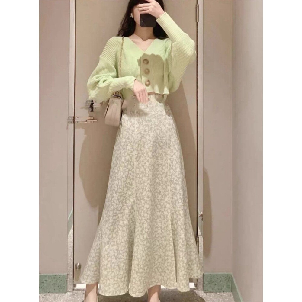 Floral Print Light Green A-Line Skirt Size Small
